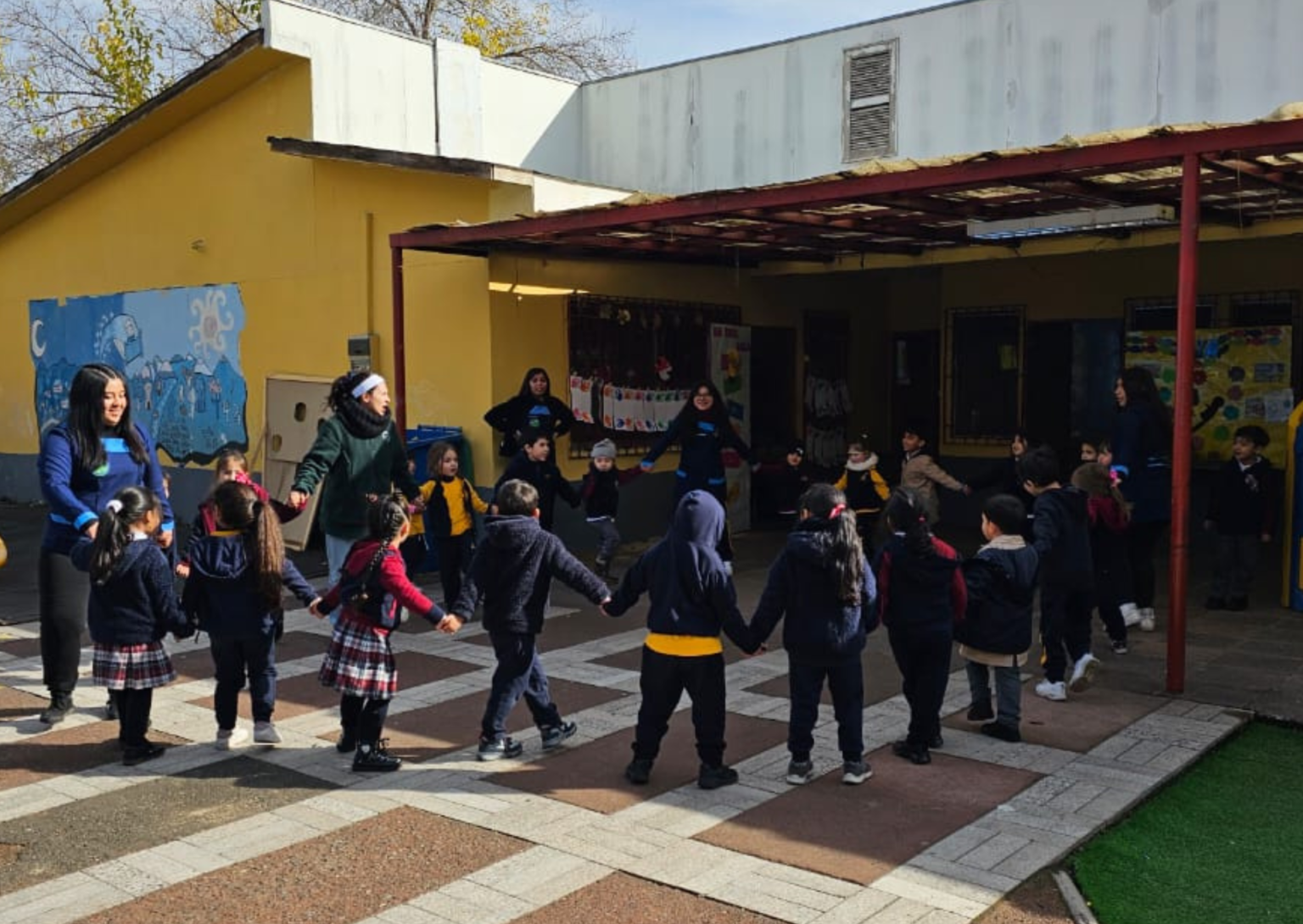 Estudiantes de Educación Parvularia celebran Día del Juego 2024 (6