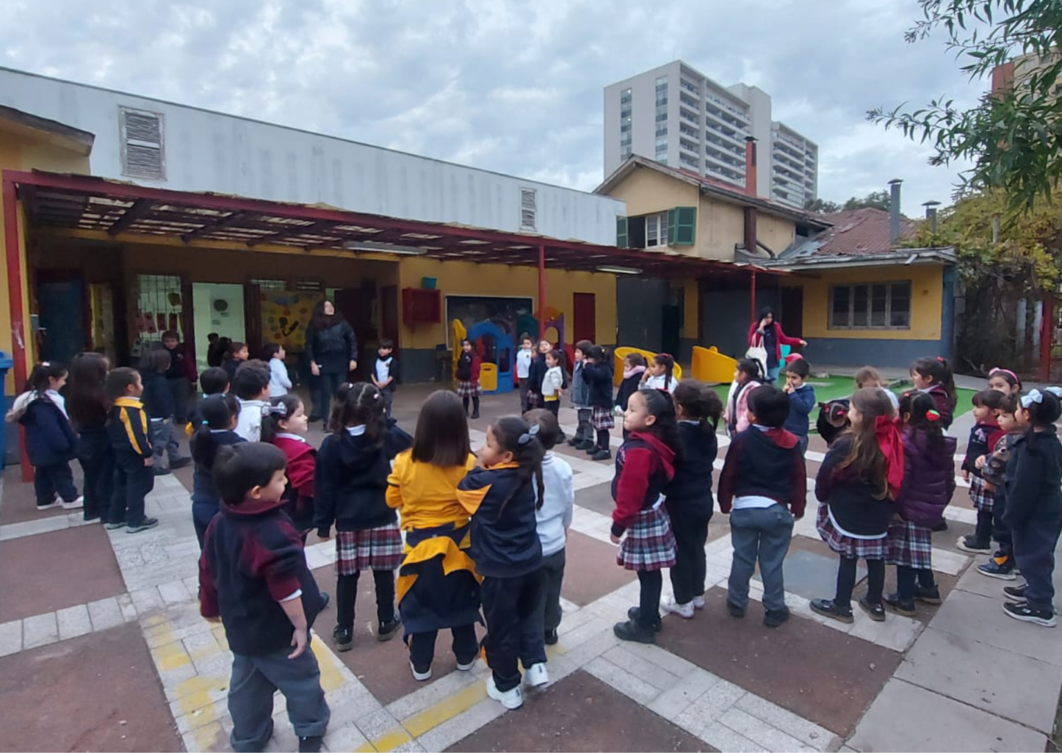 Estudiantes de Educación Parvularia celebran Día del Juego 2024 (8